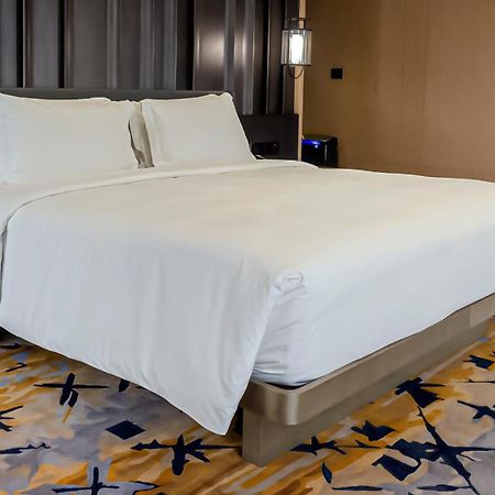 Hotel Okura Manila At Newport World Resorts Pasay Exterior photo