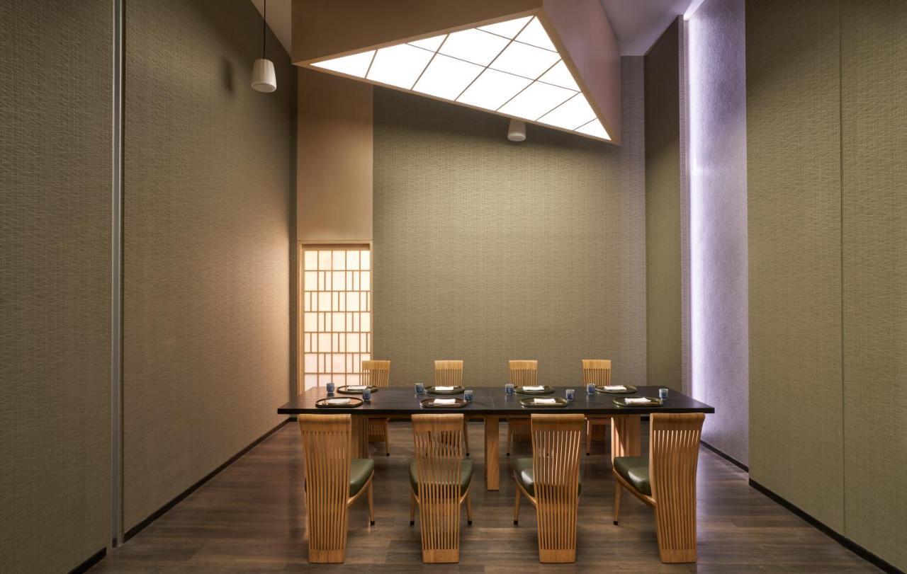 Hotel Okura Manila At Newport World Resorts Pasay Exterior photo