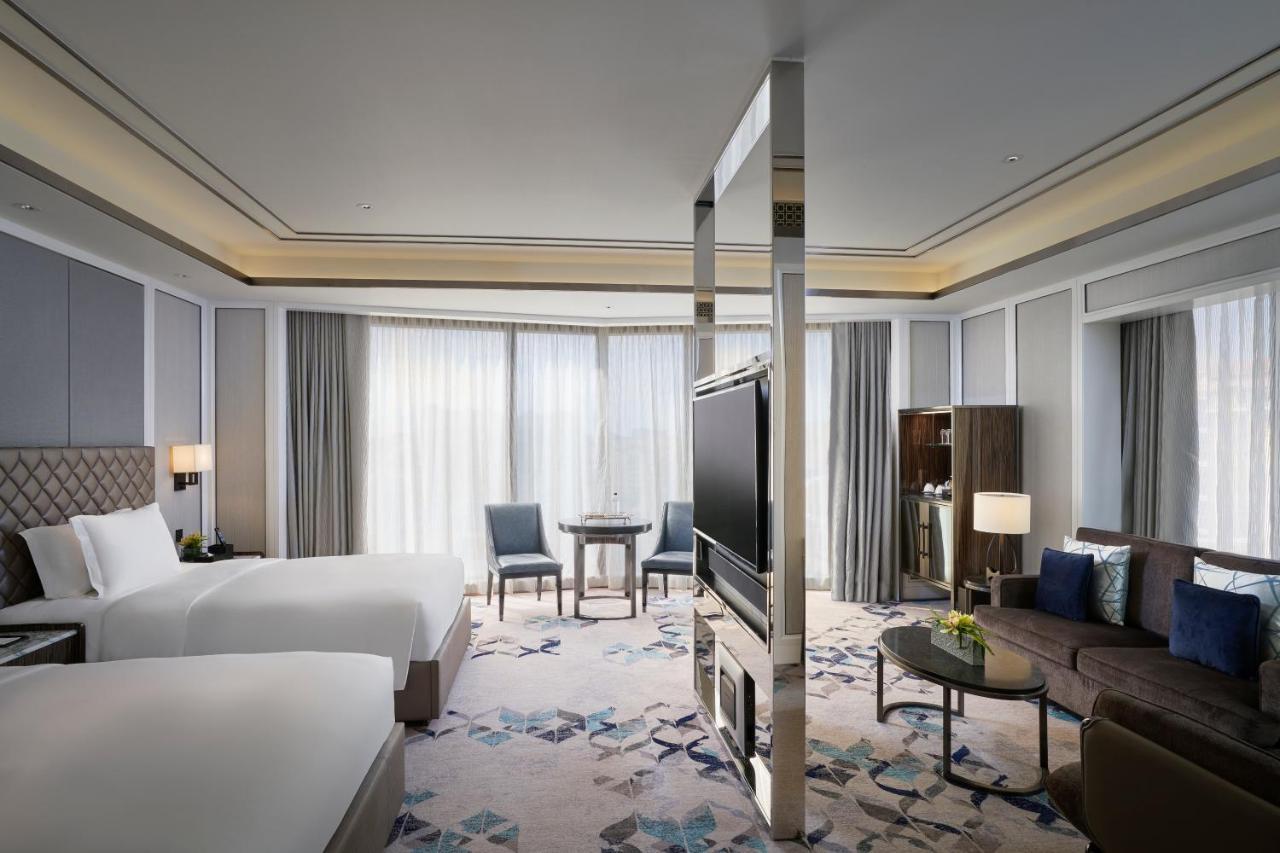 Hotel Okura Manila At Newport World Resorts Pasay Exterior photo